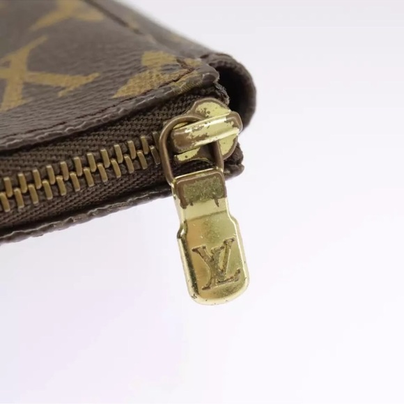 Louis Vuitton Pochette Accessoires - Picture 9 of 14